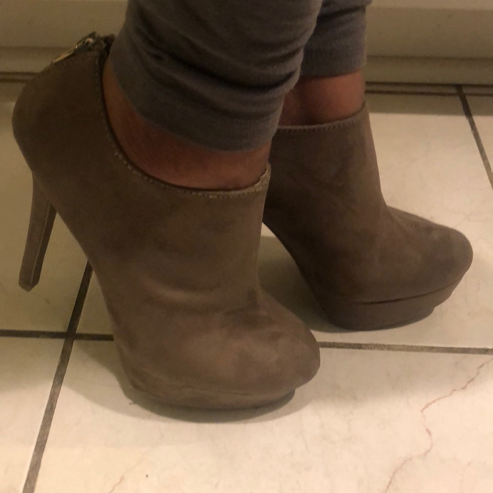 Beige suede heels